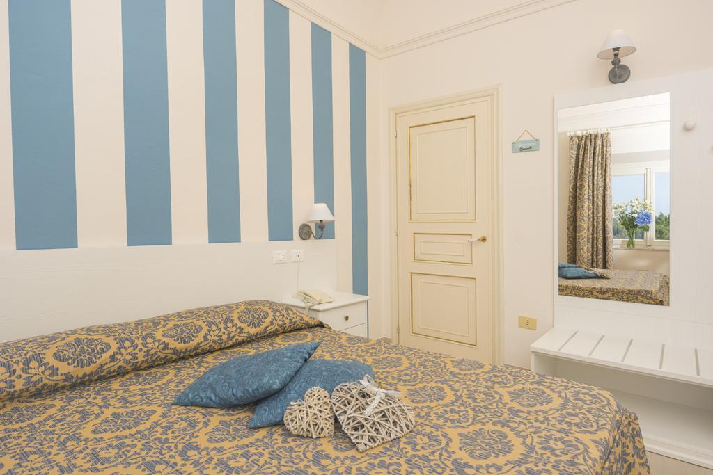 Villa Parisi Grand Hotel Кастільончелло Екстер'єр фото