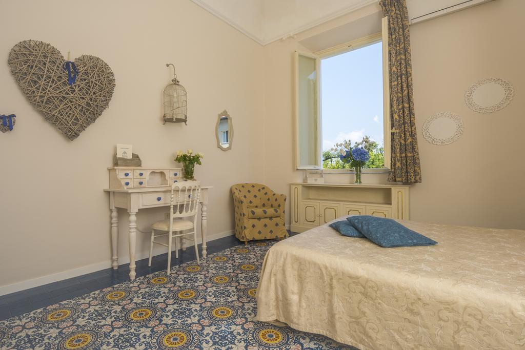 Villa Parisi Grand Hotel Кастільончелло Екстер'єр фото