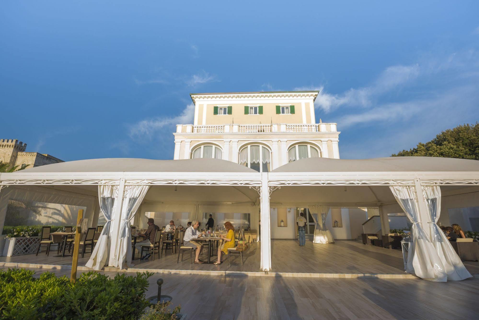 Villa Parisi Grand Hotel Кастільончелло Екстер'єр фото